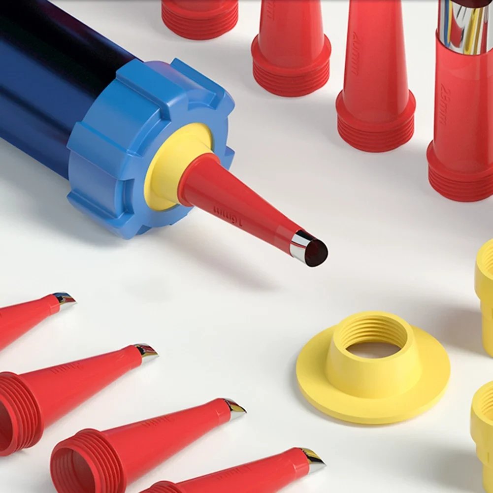Kit di attrezzi con ugello integrato