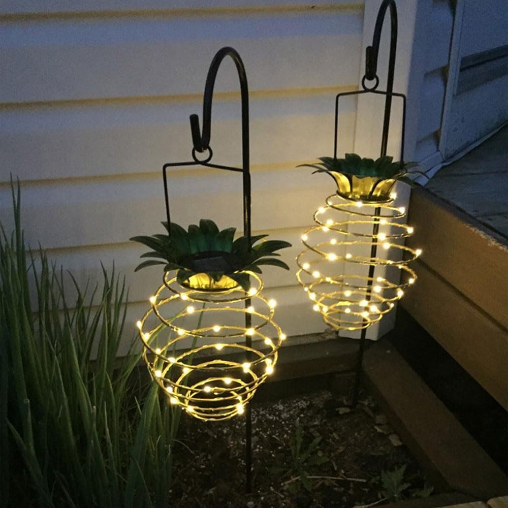 Luci solari a forma di ananas