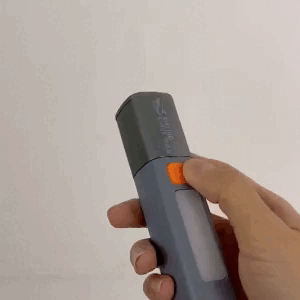 Torcia elettrica a forma di squalo sorridente