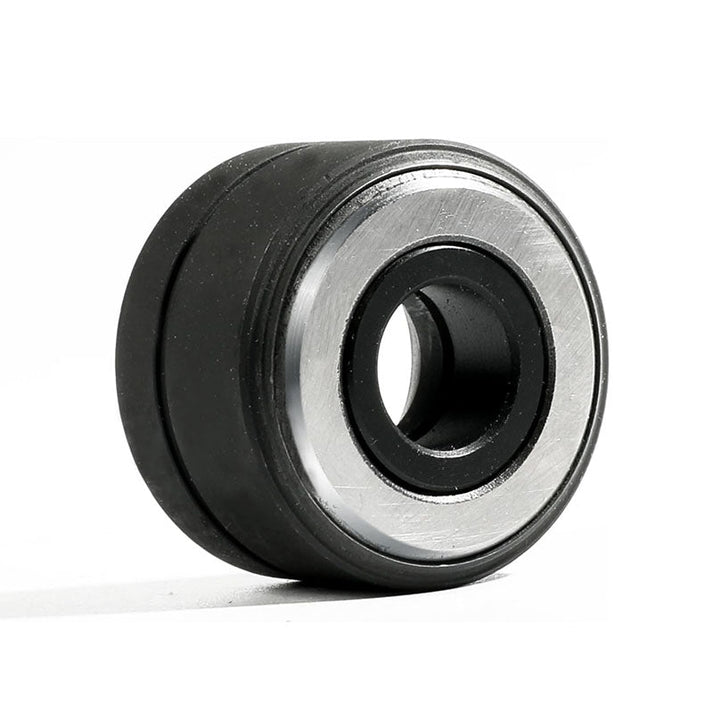 Attrezzo per montare i bulloni ruota dell'auto