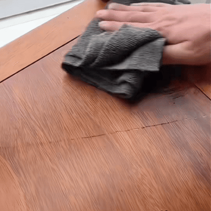 Cera d’api per la manutenzione del legno