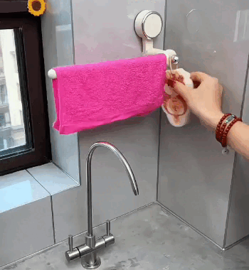 Asta appendiabiti multifunzione a ventosa