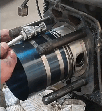 Compressore per segmenti del pistone