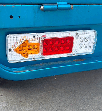 Fanale posteriore a LED per camion