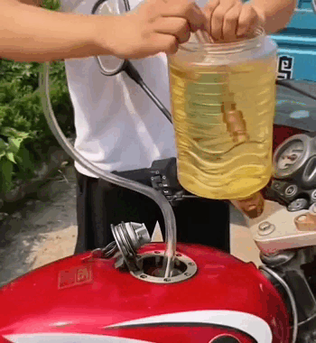 Tubo Sifone con Pompa di Trasferimento