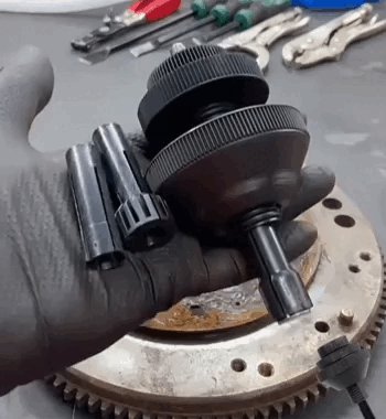 Strumento di allineamento della frizione