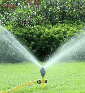 Irrigatore automatico da giardino