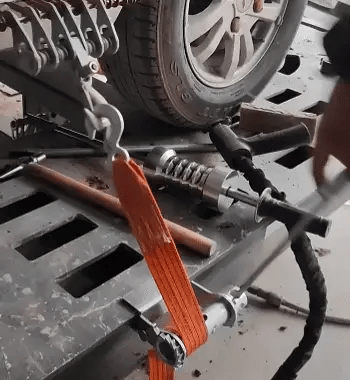 Tenditore per fune per rimorchio di camion