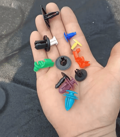 KIT CLIP DI FISSAGGIO AUTO – 680 PEZZI