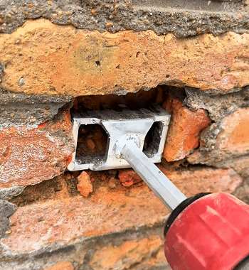 Utensile per fori quadrati scatole elettriche