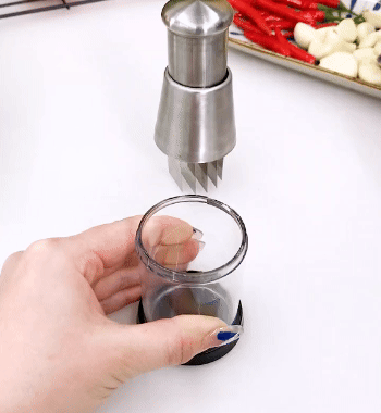 Trita aglio e peperoncino