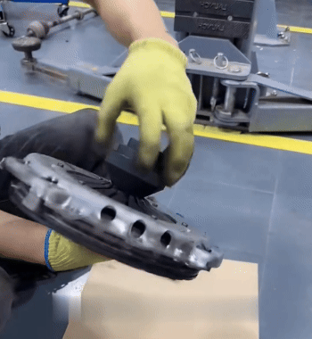 Strumento di allineamento della frizione