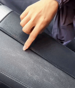 Crema detergente per interni auto