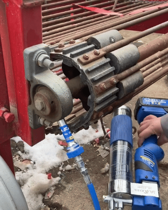 Punta di ingrassaggio bloccante