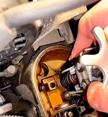 Compressore per molle delle valvole in testa