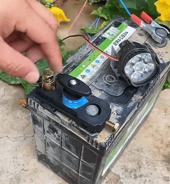 Interruttore di scollegamento della batteria dell’auto