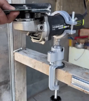 Morsa girevole a 360° con fissaggio
