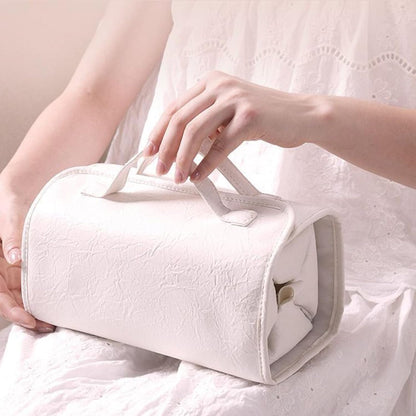 BORSA COSMETICA ARROTOLABILE IN PELLE