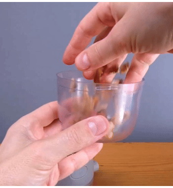 Tritatutto Manuale a Manovella Multifunzione per Frutta Secca e Aglio