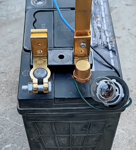 Isolatore di disconnessione della batteria