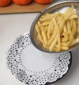 Carta Assorbente con Bordo di Pizzo Doilies