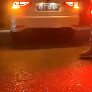 Luce di emergenza solare a triangolo