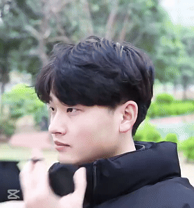 Mascherina con valvole respiratorie