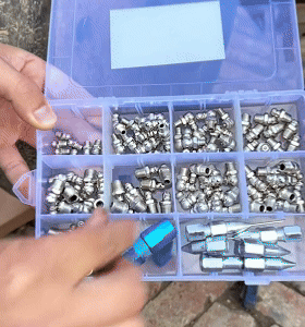 Kit di raccordi per grasso metrici