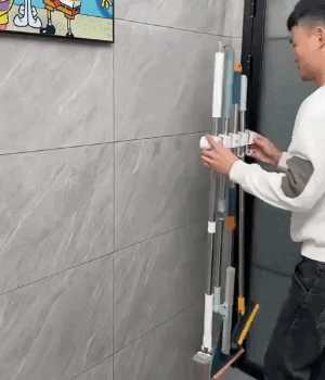 Porta scopa e mocio a parete